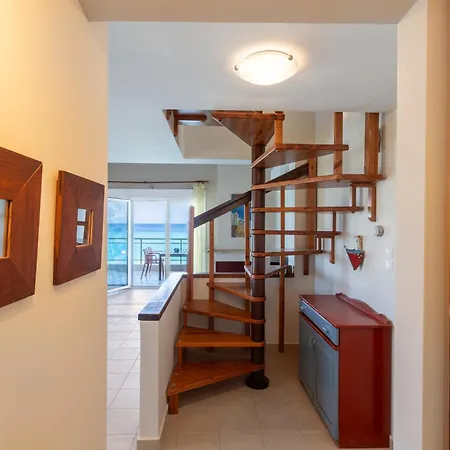Lalla Beachfront شقة *
