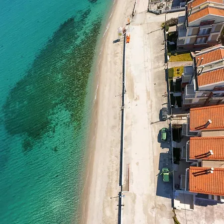 Lalla Beachfront * بوليخرونو